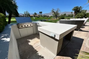 Outdoor Kitchen